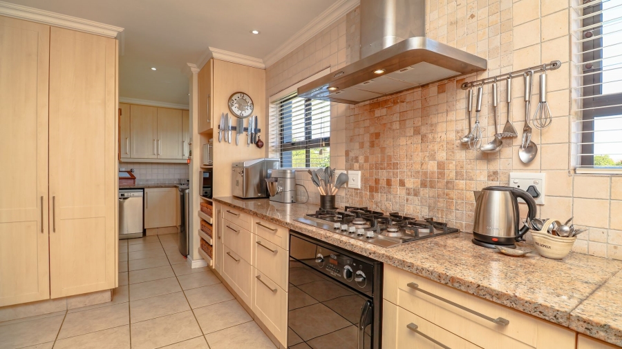5 Bedroom Property for Sale in Knysna Heights Western Cape